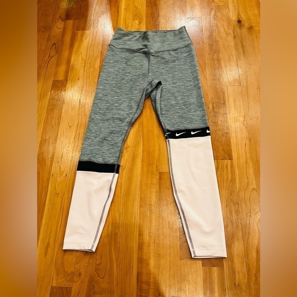 COPY - 𝅺nike leggings